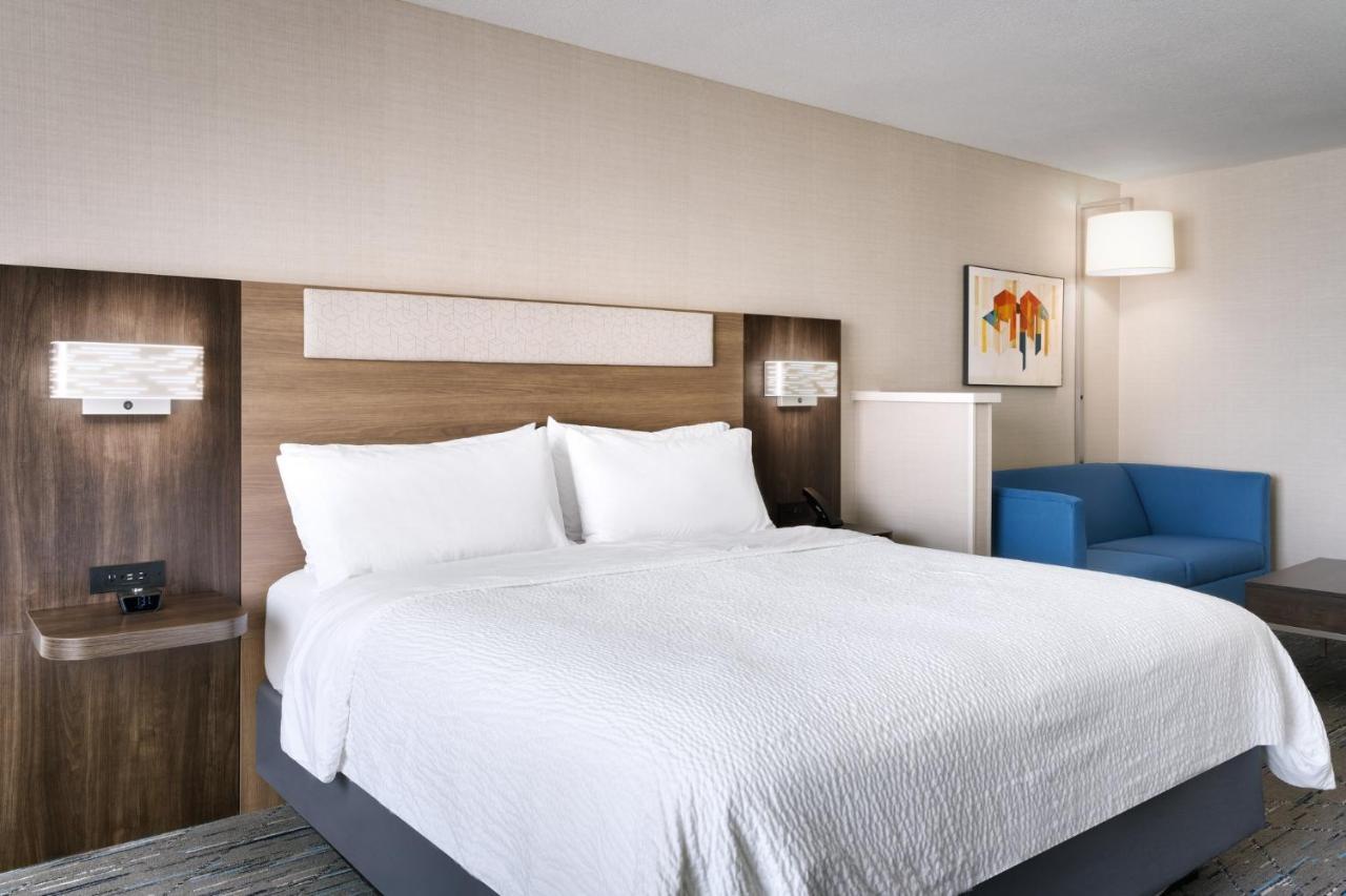 Express And By Ihg Hotel Helena