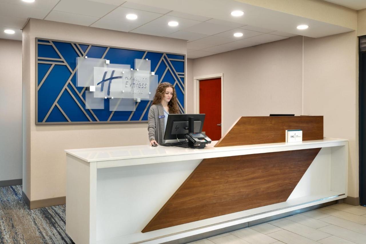 Express And By Ihg Hotel Helena